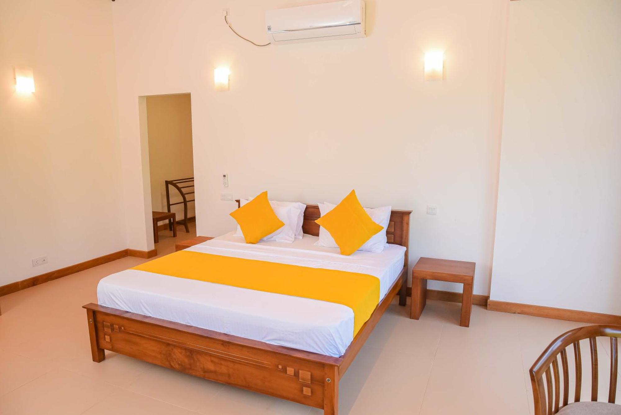 Roberosia - Holiday Home Kandy Eksteriør billede